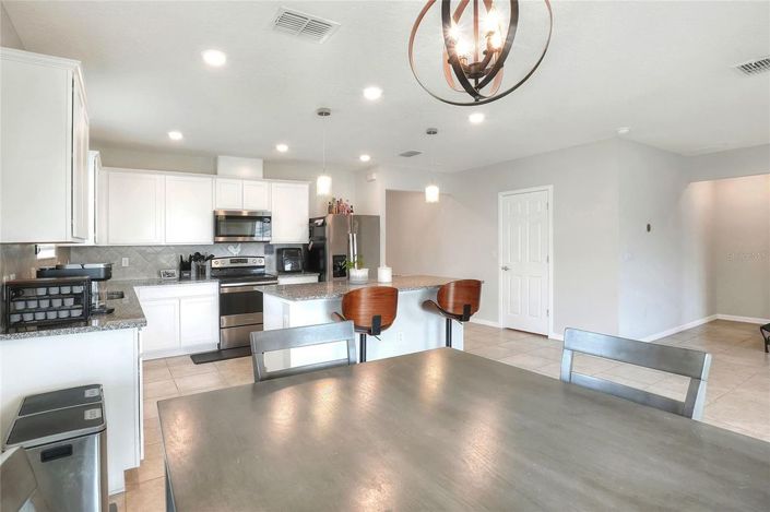 Image No.12-4 Bed House for sale