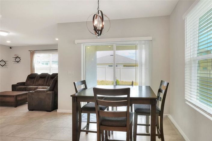 Image No.12-4 Bed House for sale