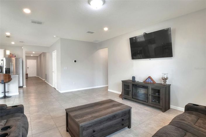 Image No.16-4 Bed House for sale