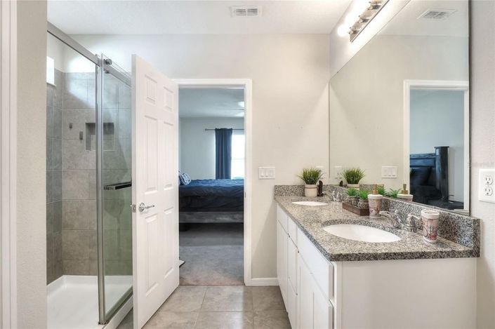 Image No.21-4 Bed House for sale