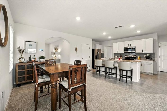 Image No.17-5 Bed House for sale