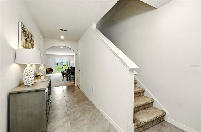 Image No.3-5 Bed House for sale