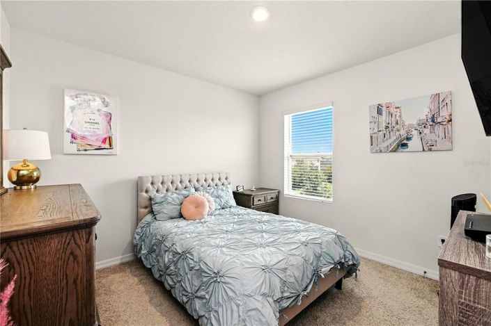 Image No.33-5 Bed House for sale