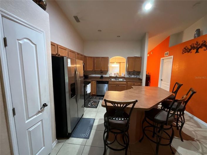 Image No.20-4 Bed House for sale