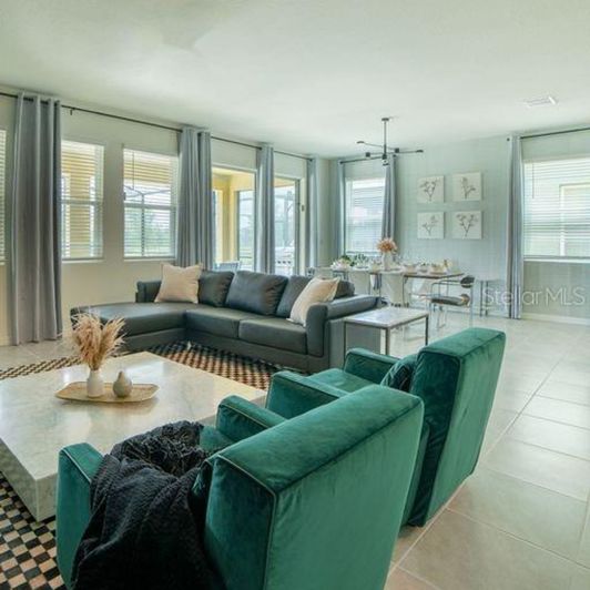 Image No.20-6 Bed House for sale