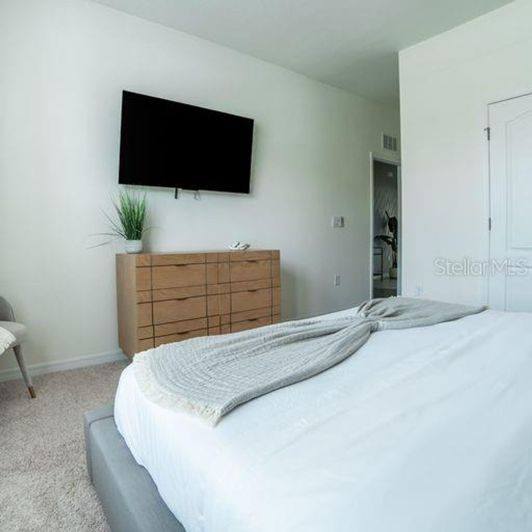 Image No.23-6 Bed House for sale