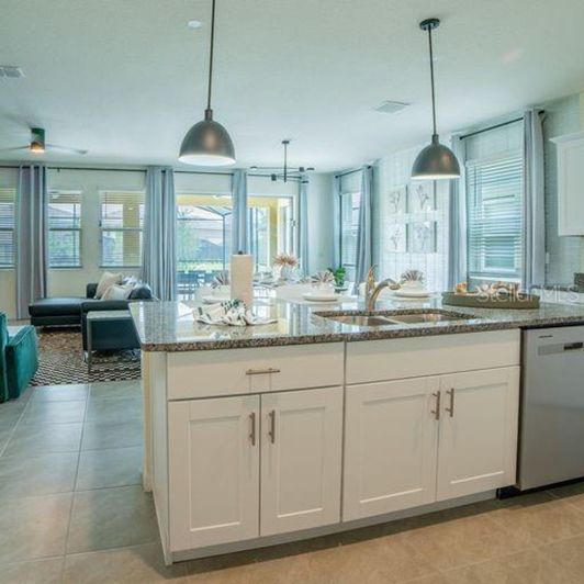 Image No.31-6 Bed House for sale