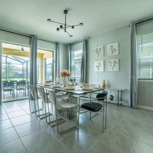 Image No.10-6 Bed House for sale