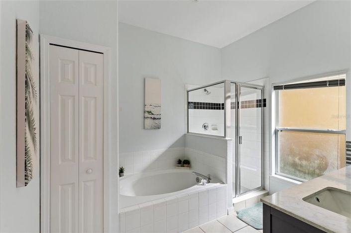 Image No.19-5 Bed House for sale