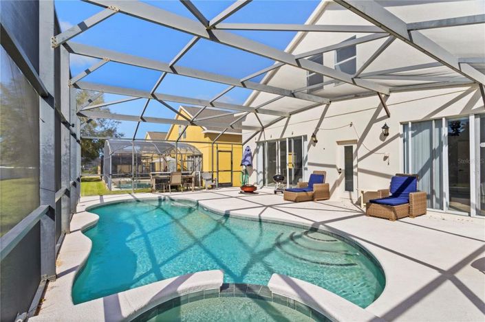 Image No.3-5 Bed House for sale