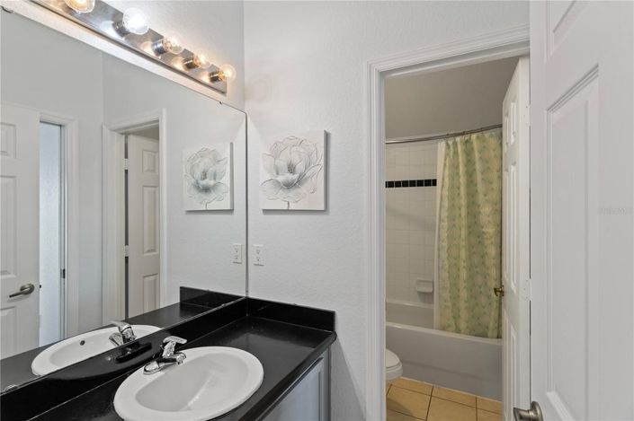 Image No.26-5 Bed House for sale