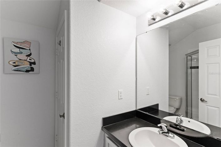 Image No.28-5 Bed House for sale