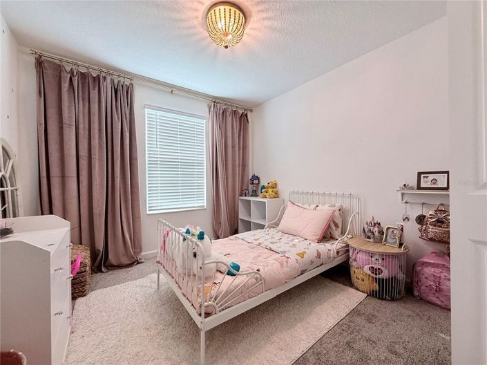 Image No.15-4 Bed House for sale