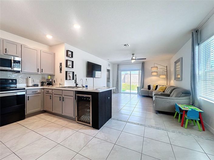 Image No.9-3 Bed House for sale