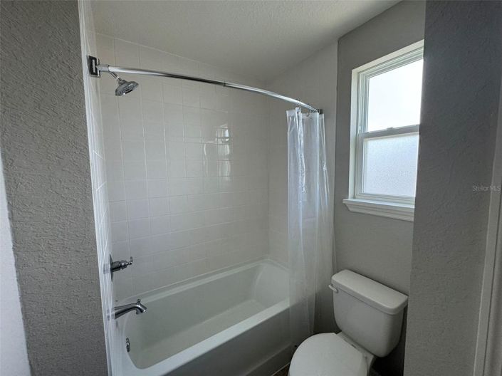 Image No.20-4 Bed House for sale