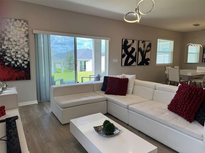 Image No.4-4 Bed House for sale