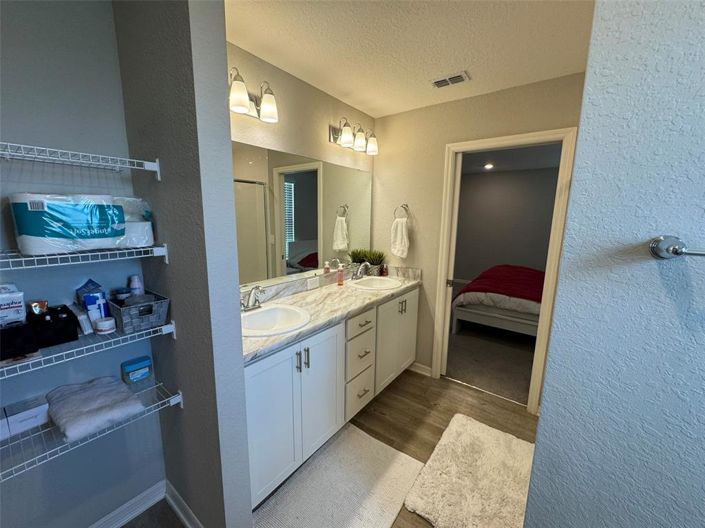 Image No.33-4 Bed House for sale