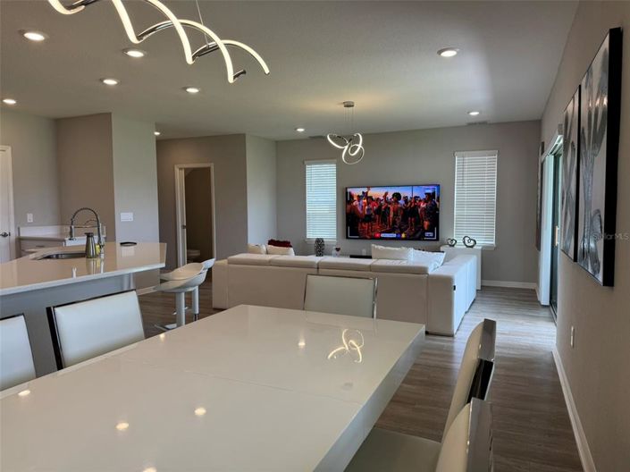 Image No.7-4 Bed House for sale