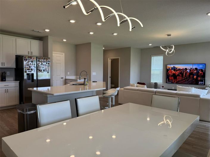 Image No.8-4 Bed House for sale