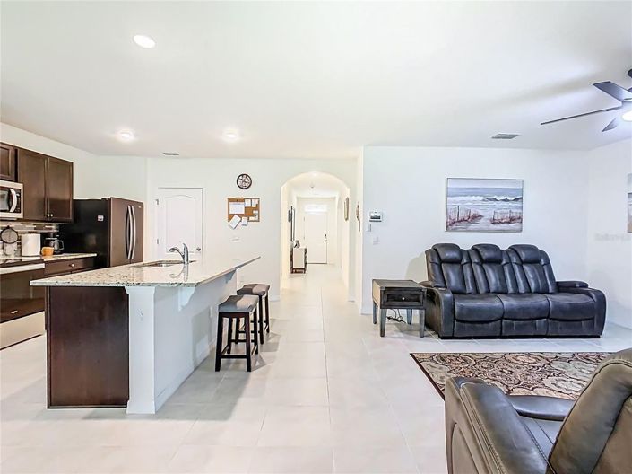 Image No.17-3 Bed House for sale