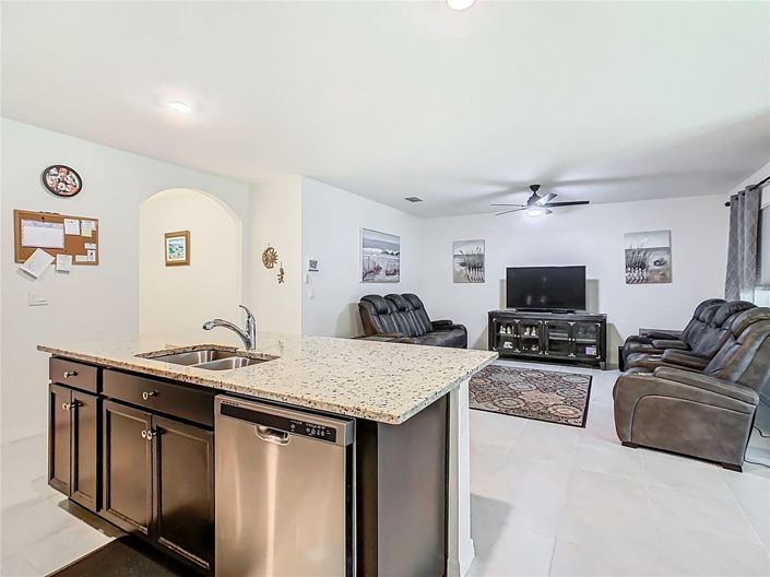 Image No.10-3 Bed House for sale