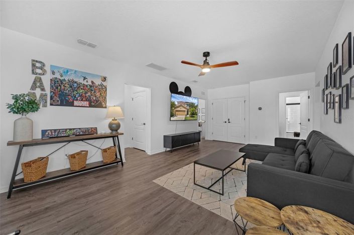 Image No.15-5 Bed House for sale