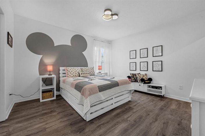 Image No.17-5 Bed House for sale