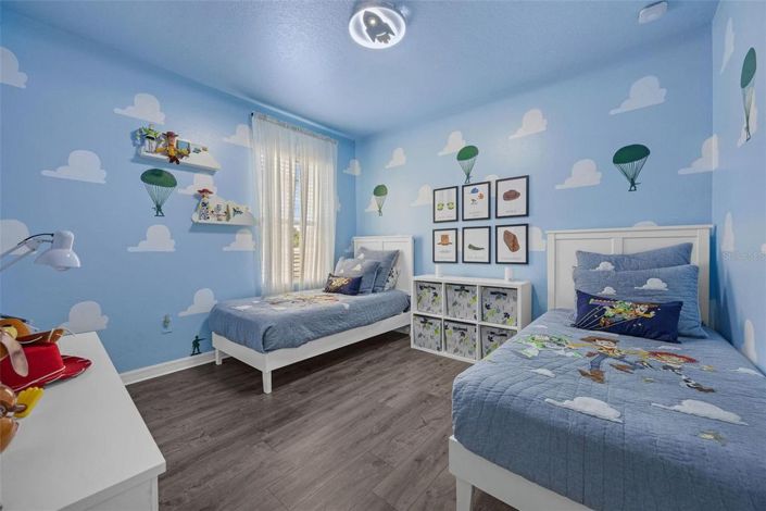 Image No.20-5 Bed House for sale