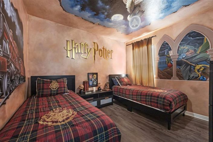 Image No.22-5 Bed House for sale