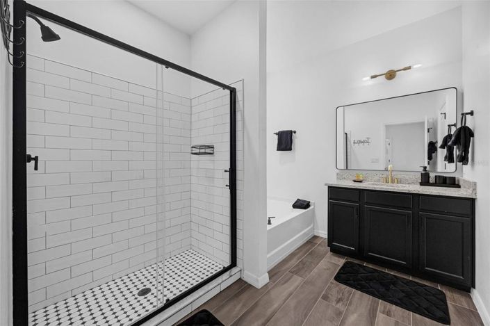 Image No.23-5 Bed House for sale