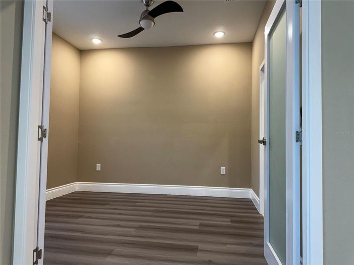 Image No.11-4 Bed Townhouse for sale