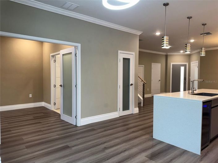 Image No.22-4 Bed Townhouse for sale