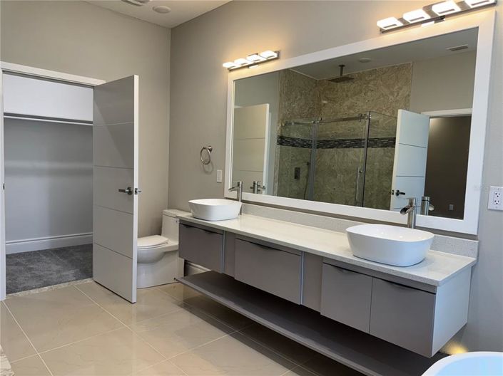 Image No.32-4 Bed Townhouse for sale