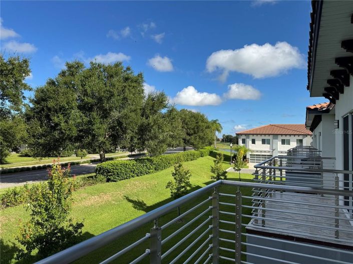 Image No.35-4 Bed Townhouse for sale