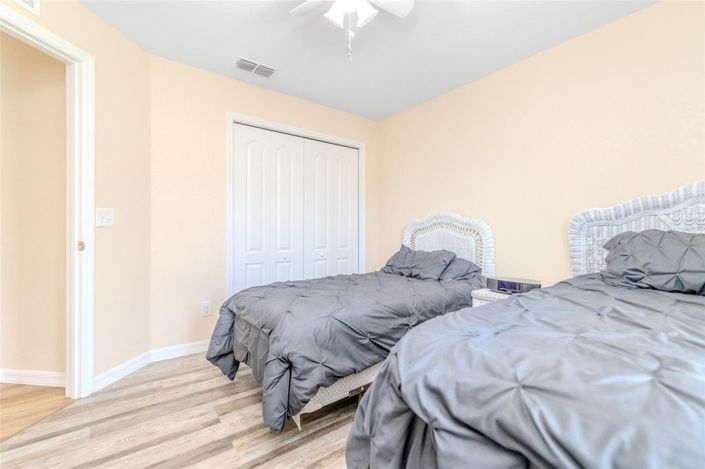 Image No.17-3 Bed House for sale