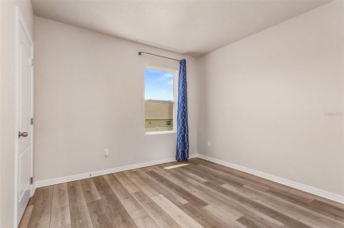 Image No.20-5 Bed House for sale