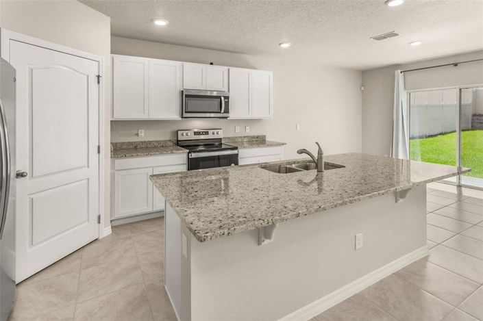 Image No.3-5 Bed House for sale