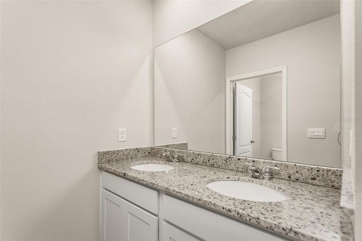 Image No.21-5 Bed House for sale