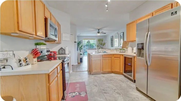 Image No.9-5 Bed House for sale