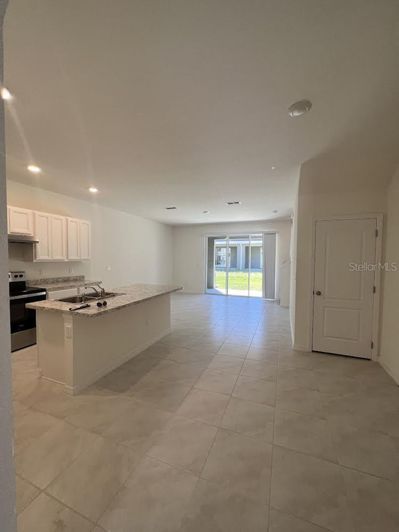 Image No.8-3 Bed Townhouse for sale