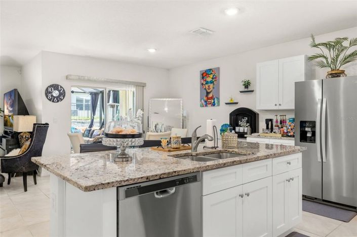 Image No.14-4 Bed House for sale