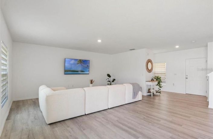 Image No.11-4 Bed House for sale