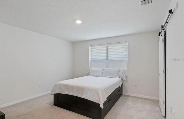 Image No.17-4 Bed House for sale