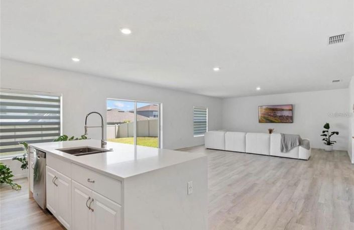 Image No.9-4 Bed House for sale