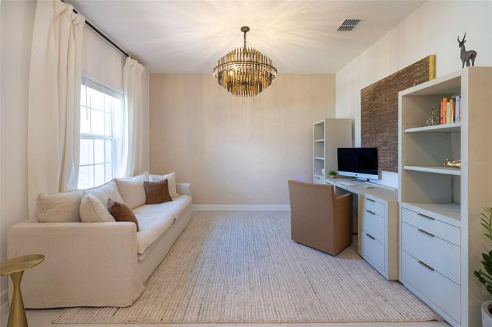 Image No.7-4 Bed House for sale