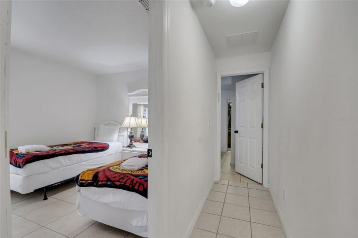 Image No.16-5 Bed House for sale