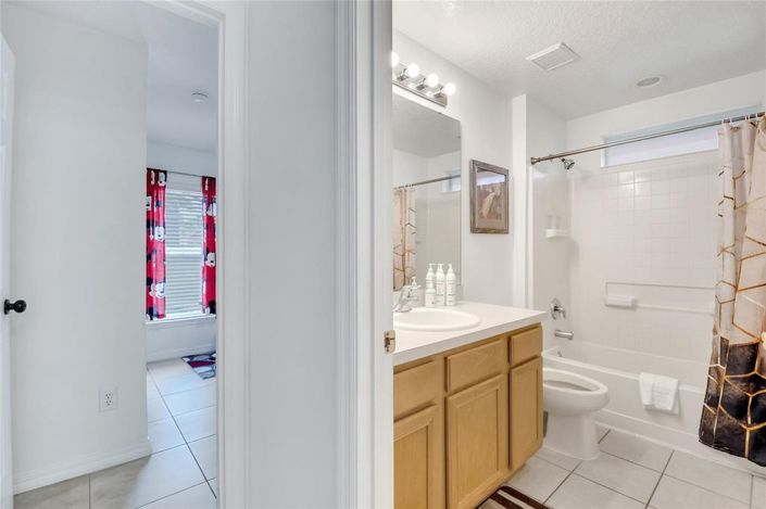 Image No.20-5 Bed House for sale