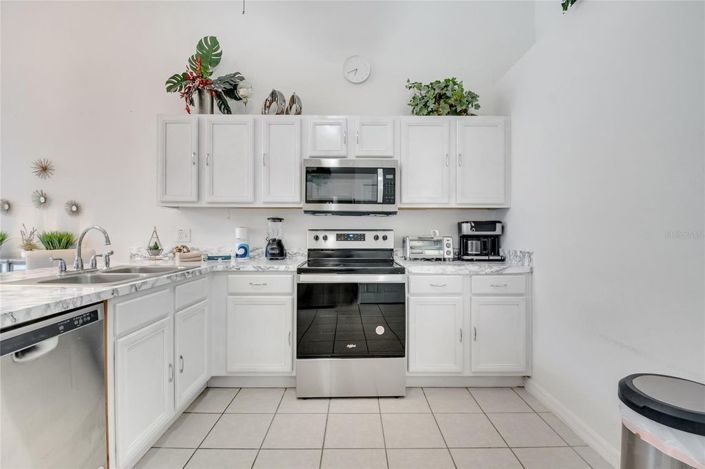 Image No.30-5 Bed House for sale