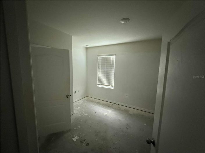 Image No.12-5 Bed House for sale