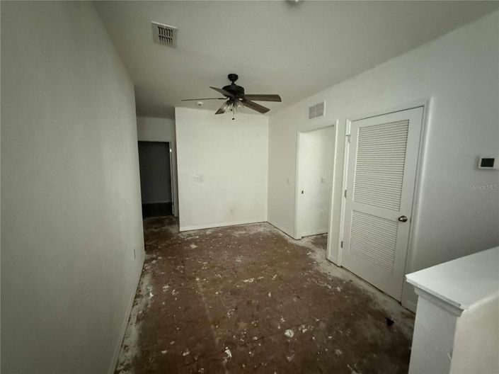 Image No.17-5 Bed House for sale